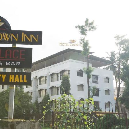 Crown Inn Панвел Екстериор снимка